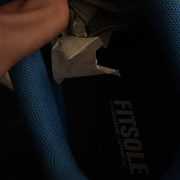 Nike shoes - Picture 3 of 3